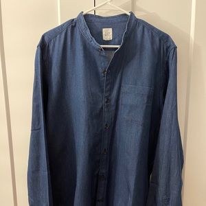 Collar-less Jean material Gap button down